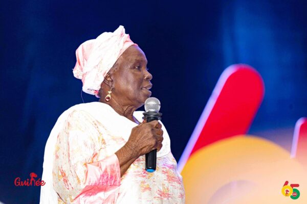 Hadja Saran Daraba Kaba précise : ‘’l’indépendance de la Guinée n’est pas le fait d’une personne’’