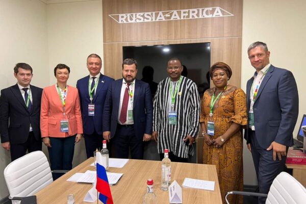 Russie : Dr Dansa Kourouma dans l’élan d’un partenariat fructueux entre le CNT et la Douma d’Etat