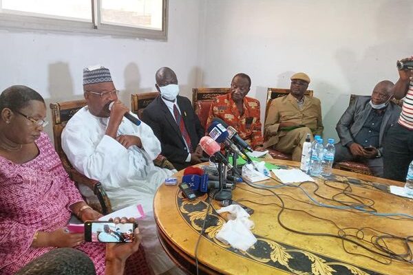Un député qualifie Mamadou Sylla et les membres de son cabinet de ‘’commerçants politiques’’